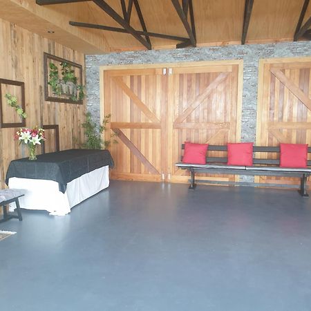 Accommodation At Lakeside Oamaru Εξωτερικό φωτογραφία